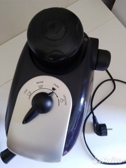 Кофеварка Delonghi