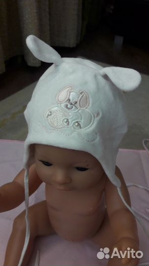 Шапочки до годика на девочку демисезонные