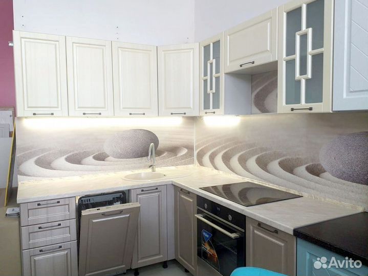 Кухня новая