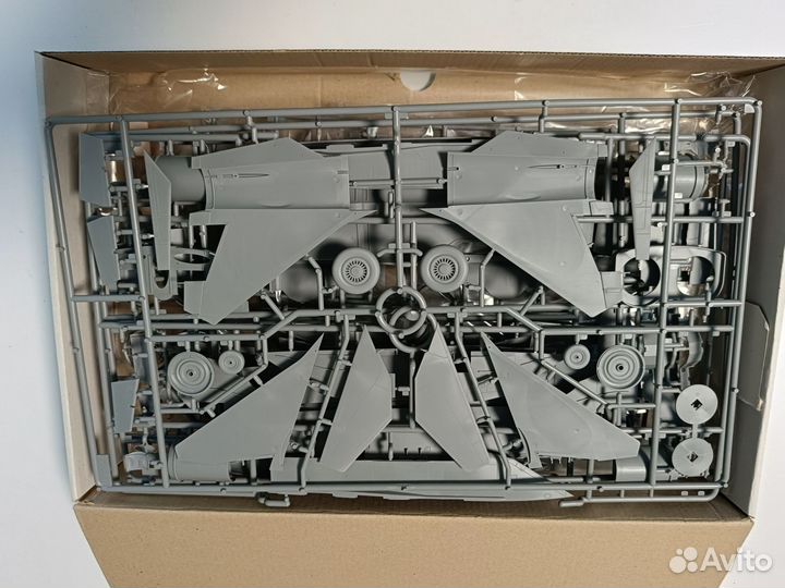 Набор для сборки модели