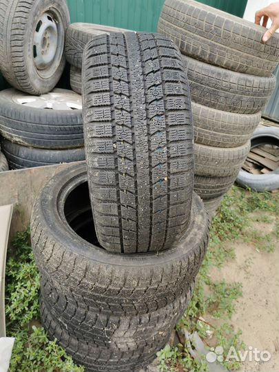 Toyo Observe GSi-5 225/50 R17 94Q
