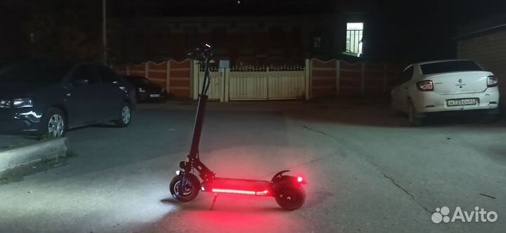 Электросамокат White Siberia Luna