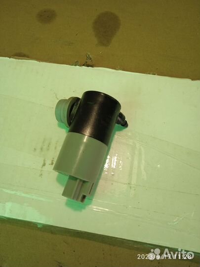 Насос омывателя Тойота 150