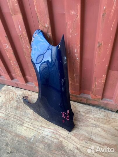 Переднее левое крыло Фольксваген Golf 6 универсал