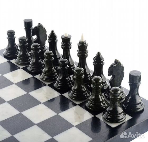 Шахматы из камня
