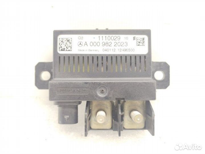 Блок управления зарядом аккумулятора Mercedes-Benz