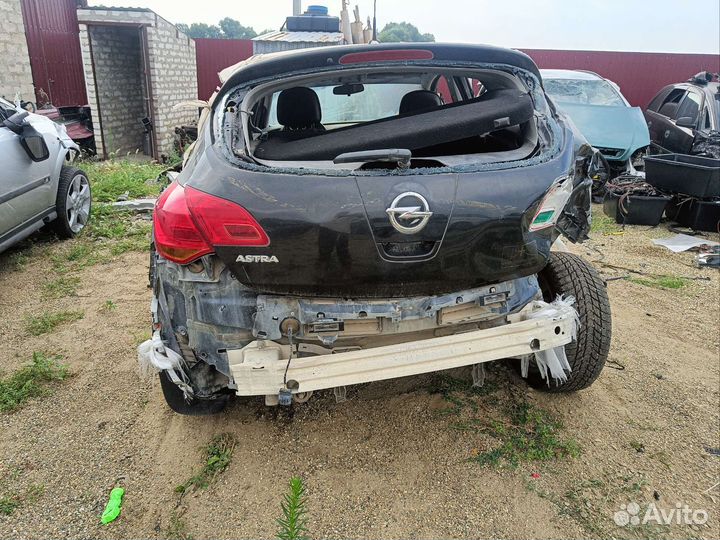 Opel Astra J 1.6 МКПП (В разборе)