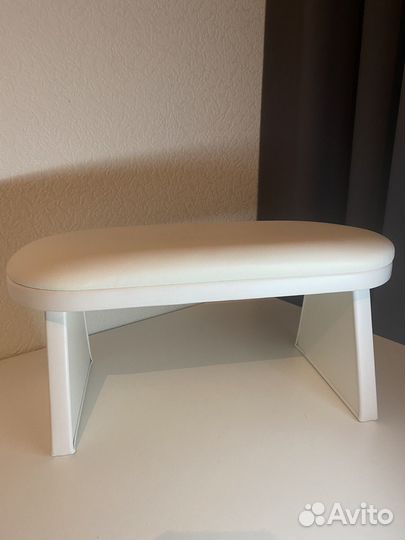 Подставка для рук для маникюра белая