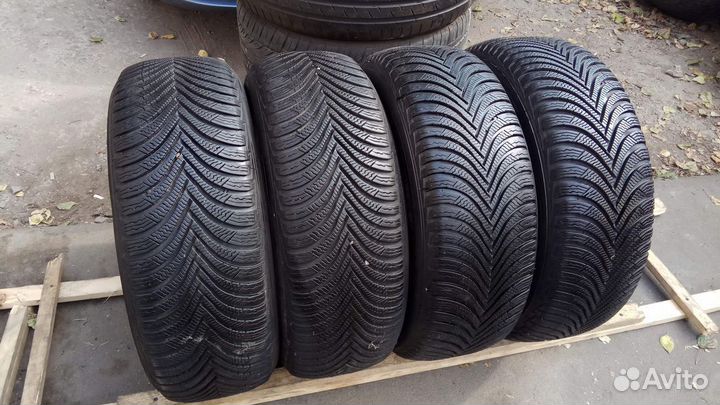 Michelin Alpin 5 215/60 R16 95H
