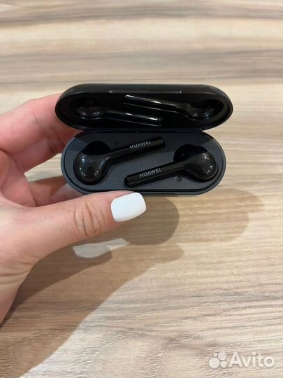 Беспроводные наушники