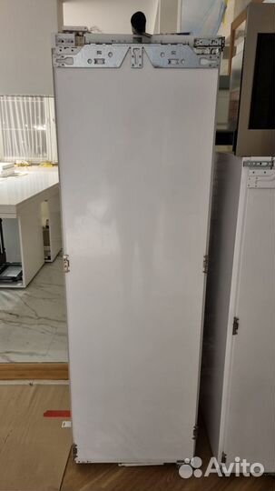 Встраиваемый холодильник Liebherr Premium
