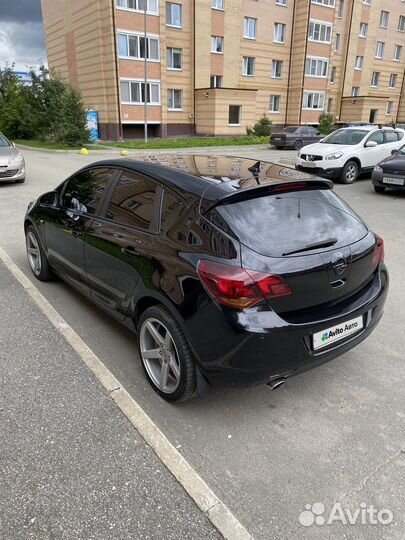 Opel Astra 1.6 AT, 2010, 220 000 км