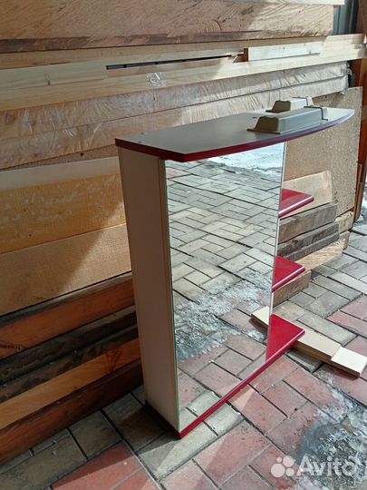 Шкафчик с зеркалом в ванную бу