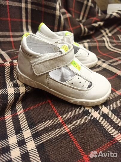 Туфли для девочки 22 размер