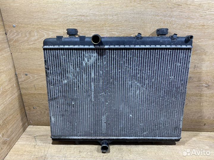 Радиатор основной Peugeot 407 128344