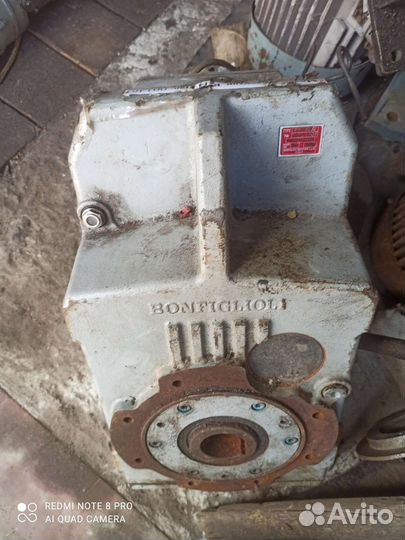 Редуктор мотор- редуктор