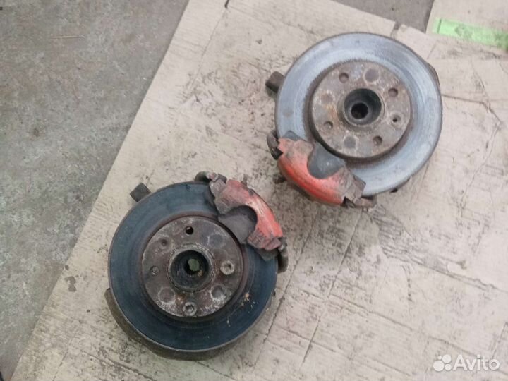 Поворотный кулак audi 80