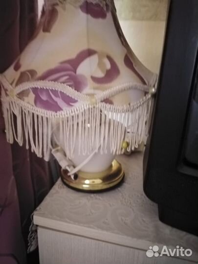 Лампа настольная