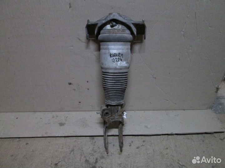 Амортизатор передний левый Porsche Cayenne 2007