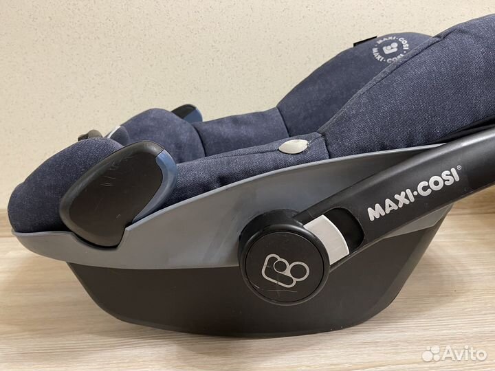 Детское автокресло Maxi-Cosi Pebble Plus