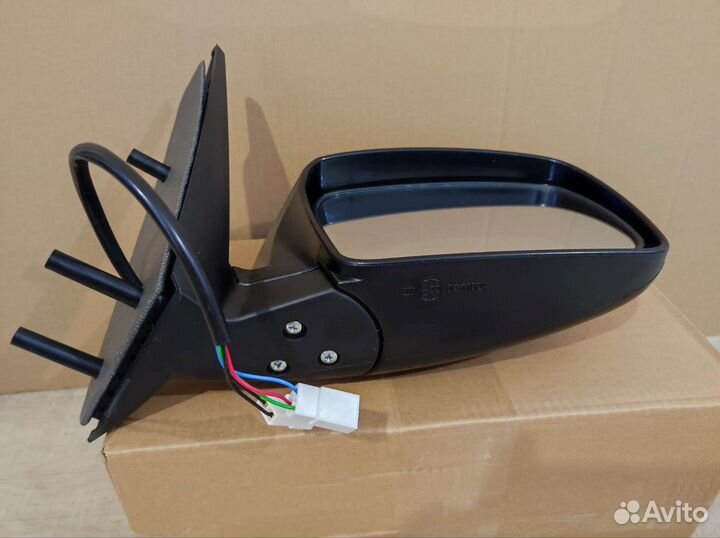 Зеркало на Ниву Шевроле Бертоне(правое) оригинал