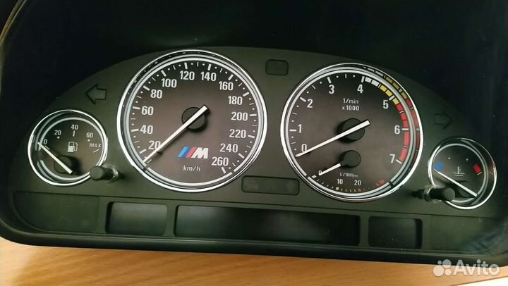 Приборная панель BMW E53 Х5 щиток приборов