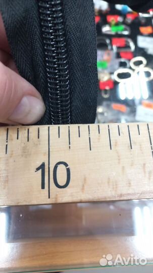 Продам замок-молнию и замки к ней