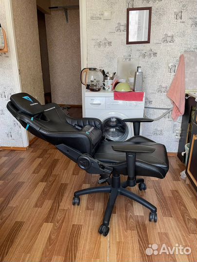 Игровое кресло thunderx3 TC3