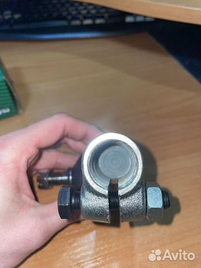 Наконечник рулевой тяги правый ваз