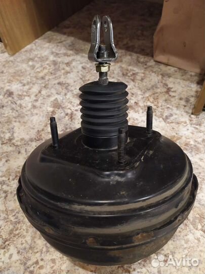 Вакуумный усилитель тормозов Toyota