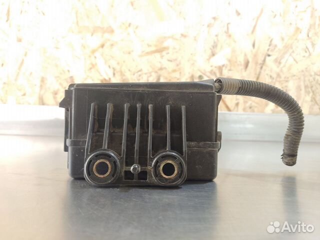 Блок предохранителей моторный Toyota Corolla e10