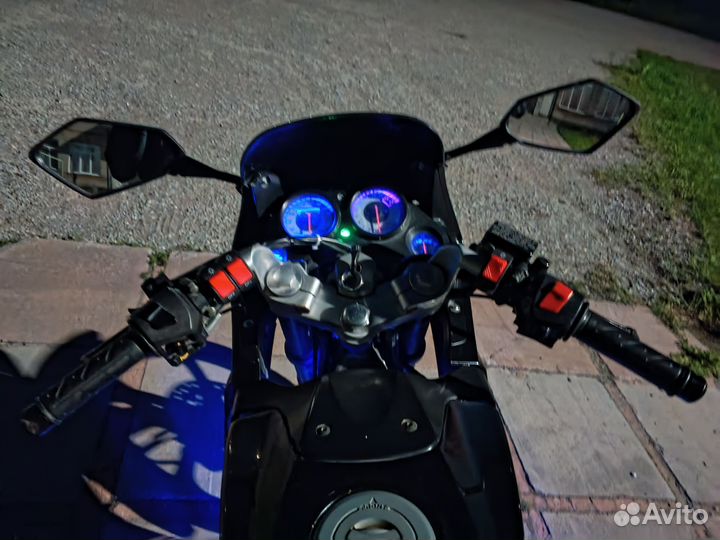 Racer skyway 200