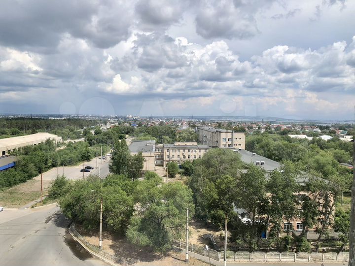 2-к. квартира, 54 м², 10/10 эт.