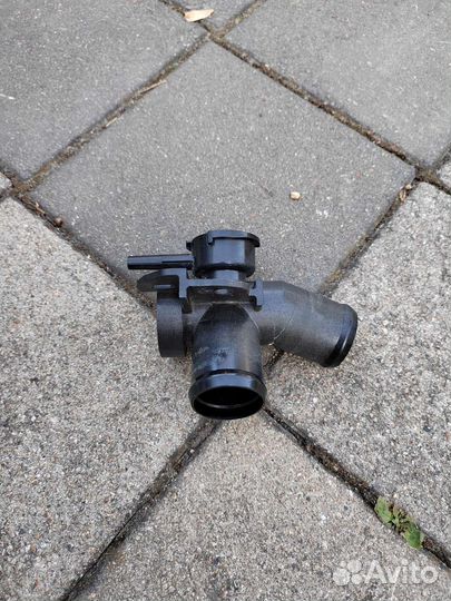 Тройник системы охлаждения J32 VQ35DE