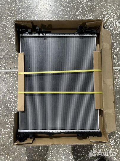 Радиатор охлождения на Mercedes GLE GLS W167