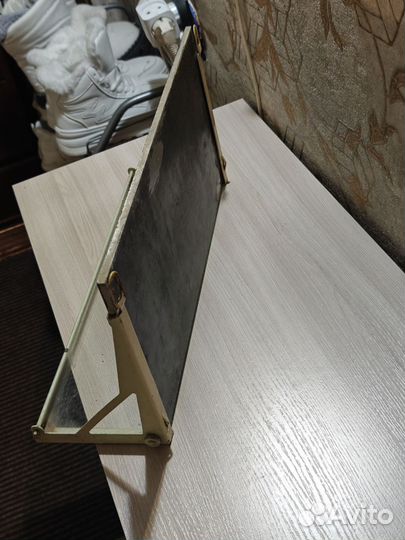 Полка для ванной с зеркалом