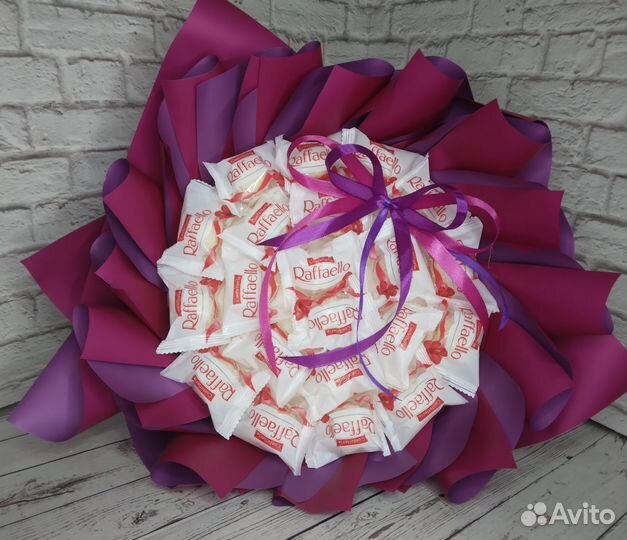 Букет из рафаэлло,подарки,съедобные букеты
