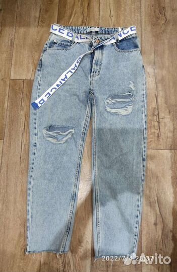 Джинсы