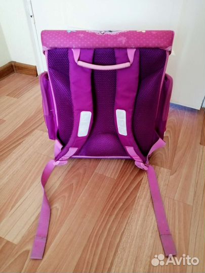 Школьный ранец