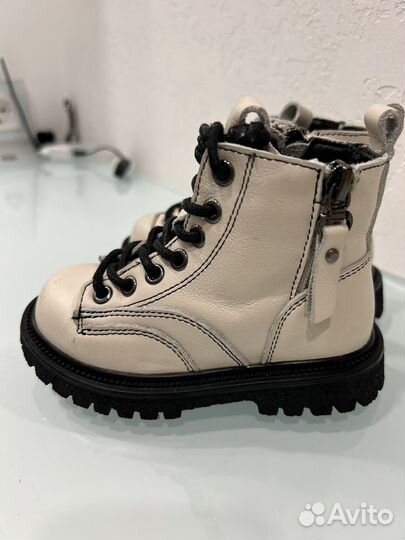 Ботинки демисезонные для девочки 23 размер