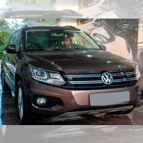 Volkswagen Tiguan 2.0 AT, 2014, 92 000 км, с пробегом, цена 2 400 000 руб.