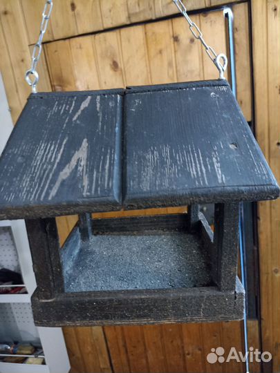 Кормушка для птиц из дерева