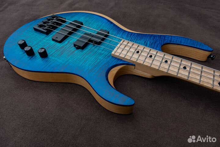Бас Kiesel Aries custom shop made in USA