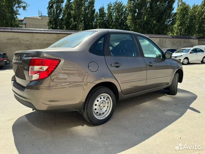 LADA Granta 1.6 МТ, 2024, 9 км