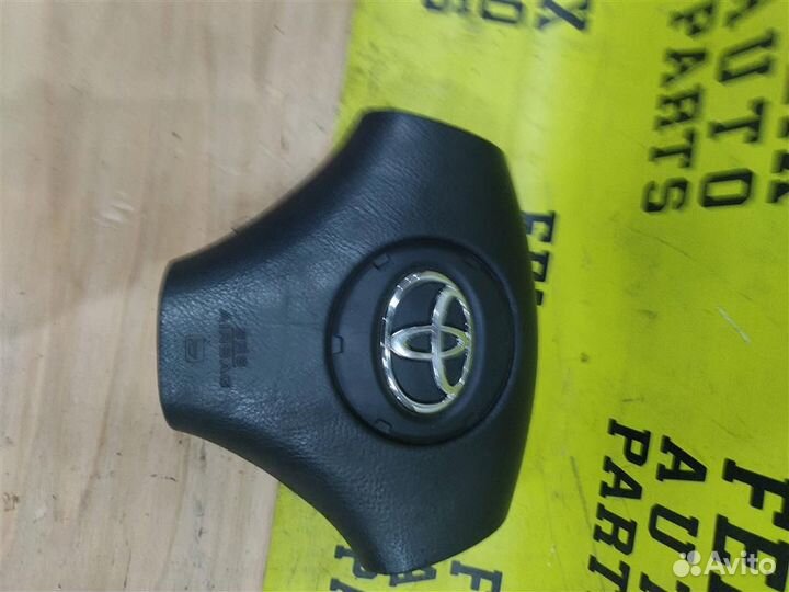 Подушка безопасности в рулевое колесо Toyota Coro