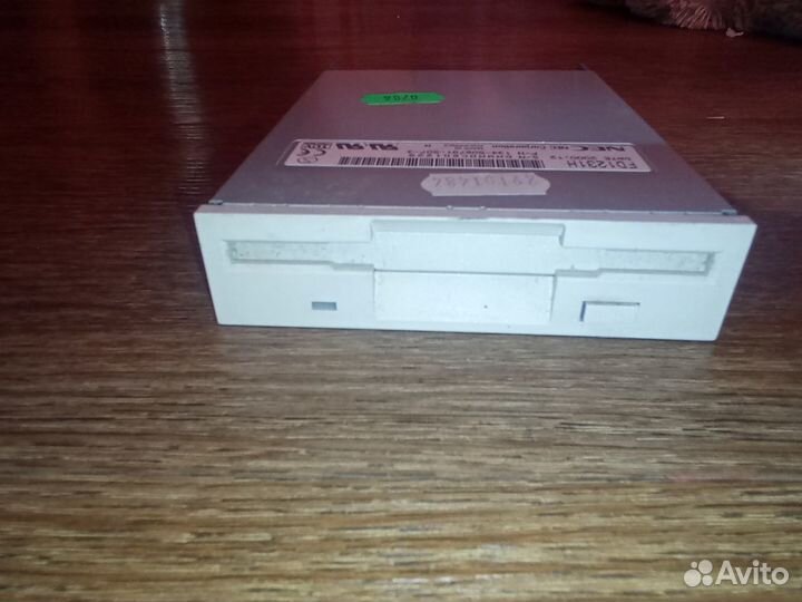 Дисковод флоппи-дисков NEC FD1231H