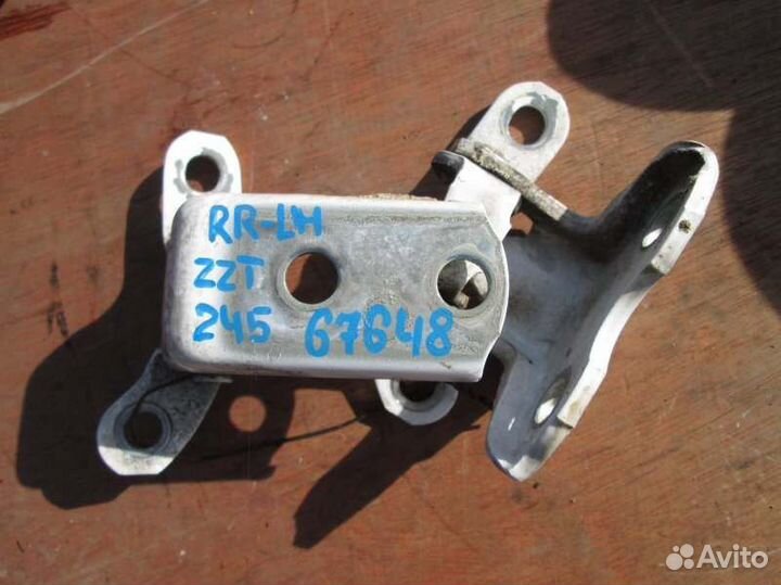 Петля двери задняя левая Toyota Allion ZZT245