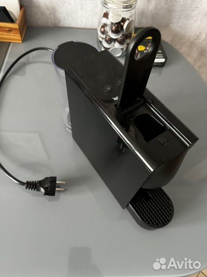 Капсульная кофемашина nespresso essenza mini c30