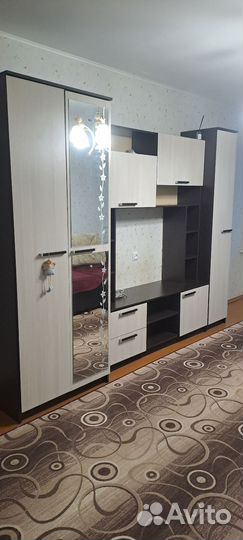 Стенка в гостиную бу