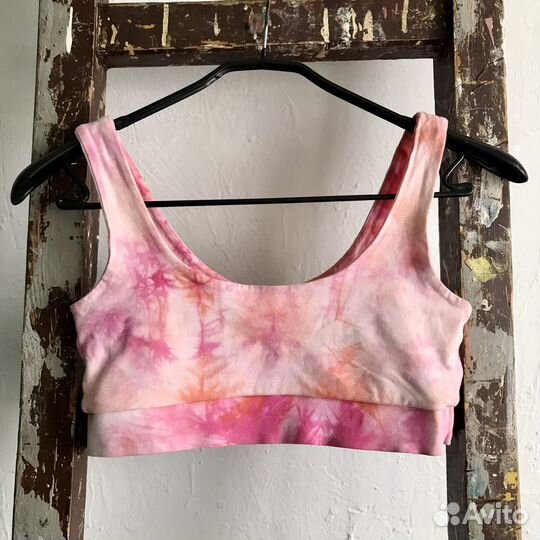 Топ Stradivarius тай-дай